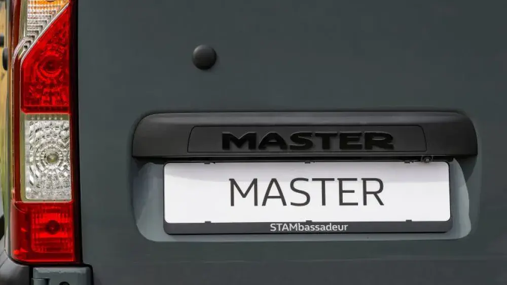 Renault Master - Black Edition